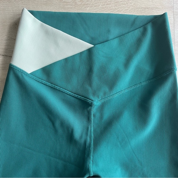 Wilo The Label Leggings Green Crossover SZ S - Picture 2 of 6